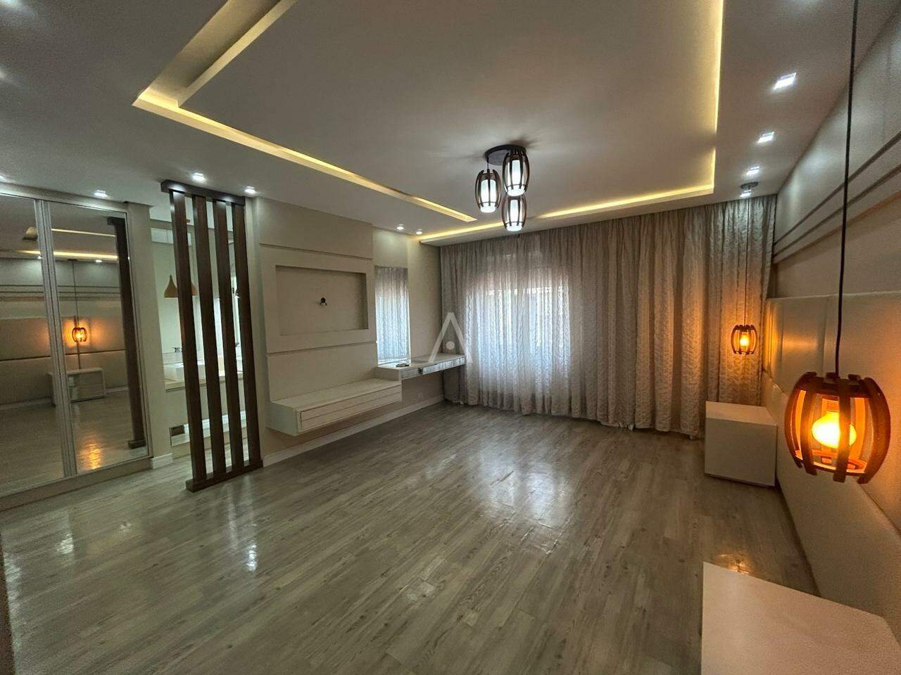 Casa Residencial para para aluguel no Bairro CENTRO em CASCAVEL: suite principal