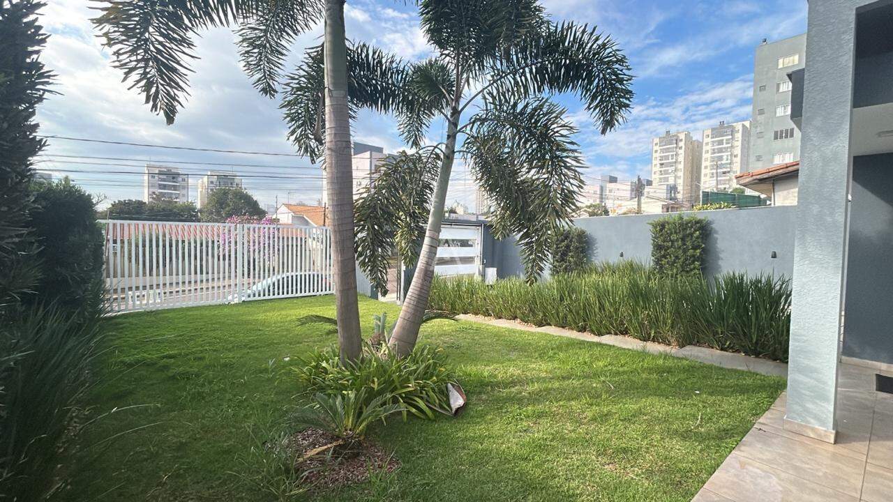 Casa Residencial para para aluguel no Bairro CENTRO em CASCAVEL: jardim