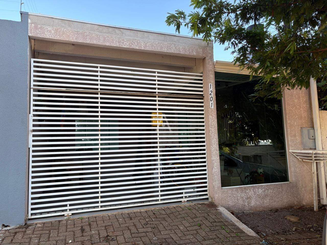 Casa Residencial para para aluguel no Bairro SANTA CRUZ em CASCAVEL: 