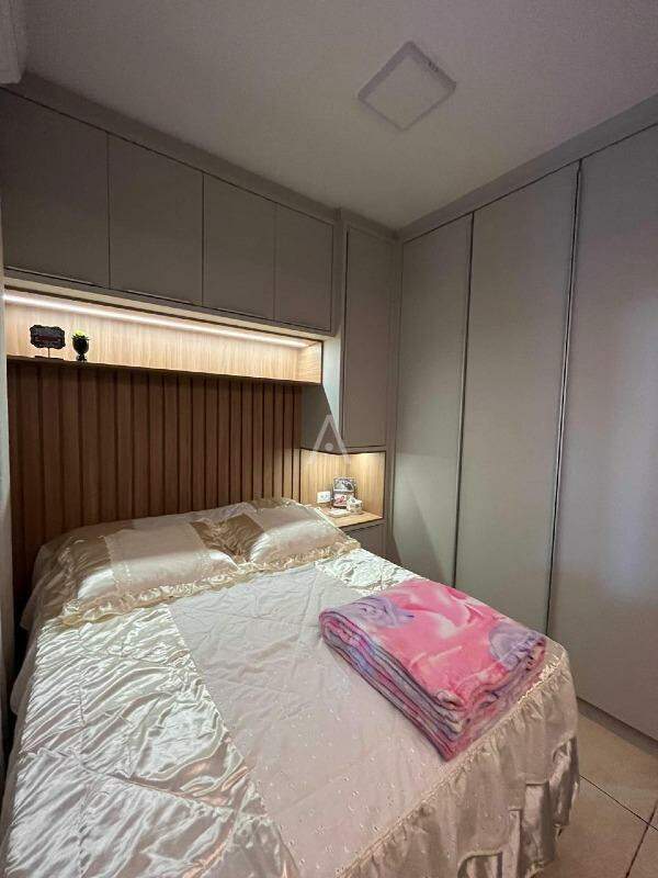 Casa Residencial para para aluguel no Bairro SANTA CRUZ em CASCAVEL: