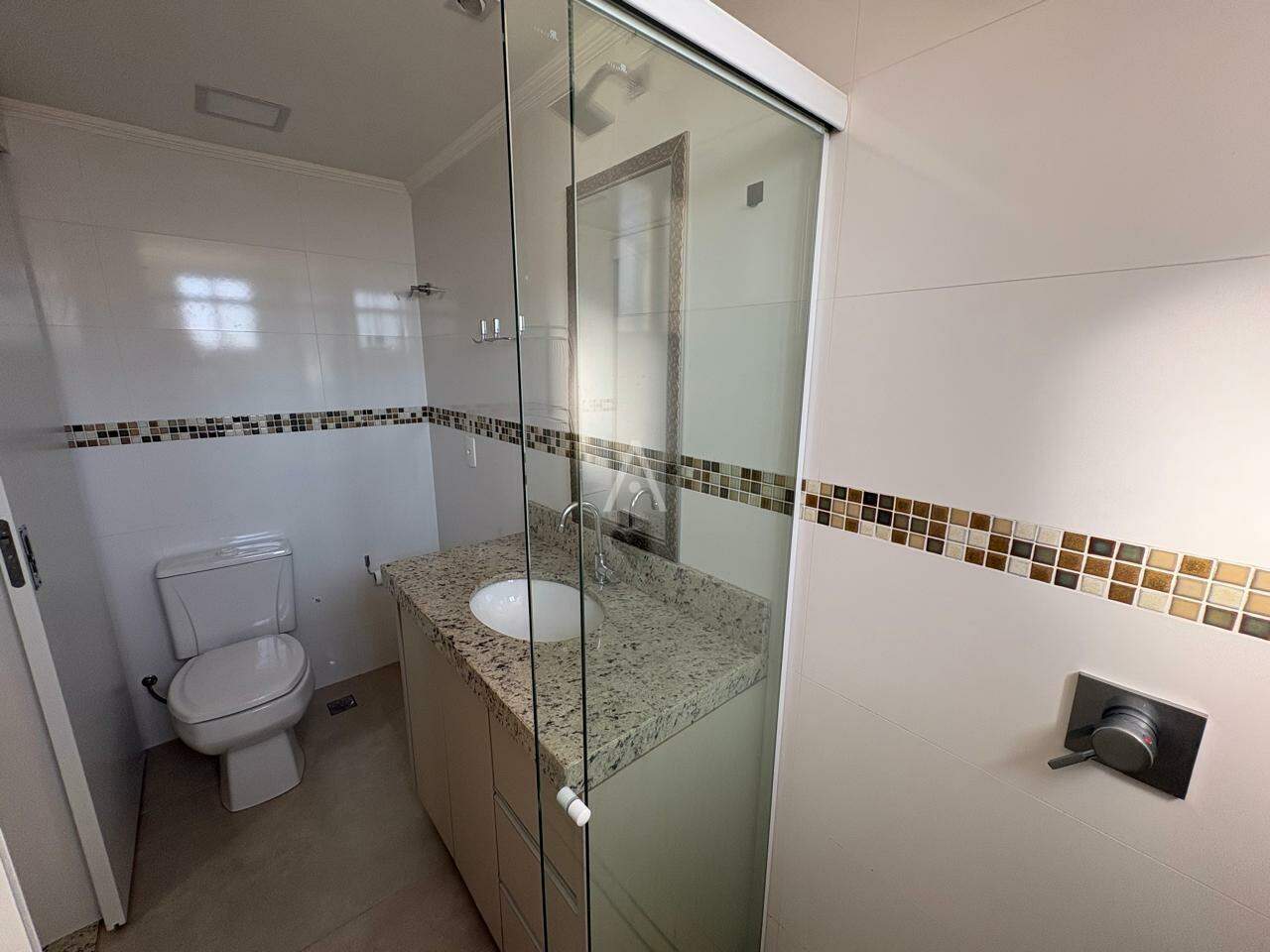Apartamento para para aluguel no Bairro CENTRO em CASCAVEL: