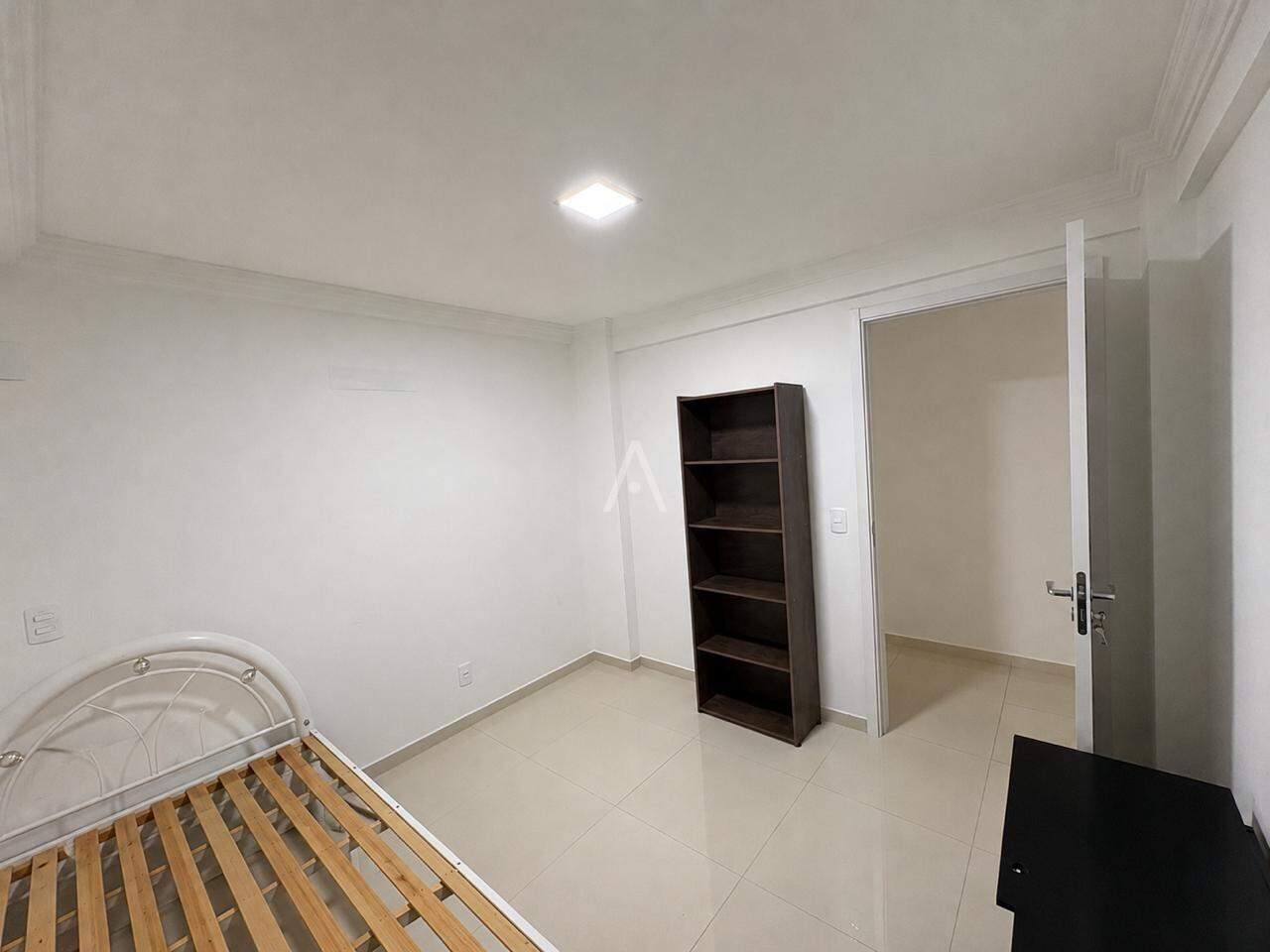Apartamento para para aluguel no Bairro CENTRO em CASCAVEL: