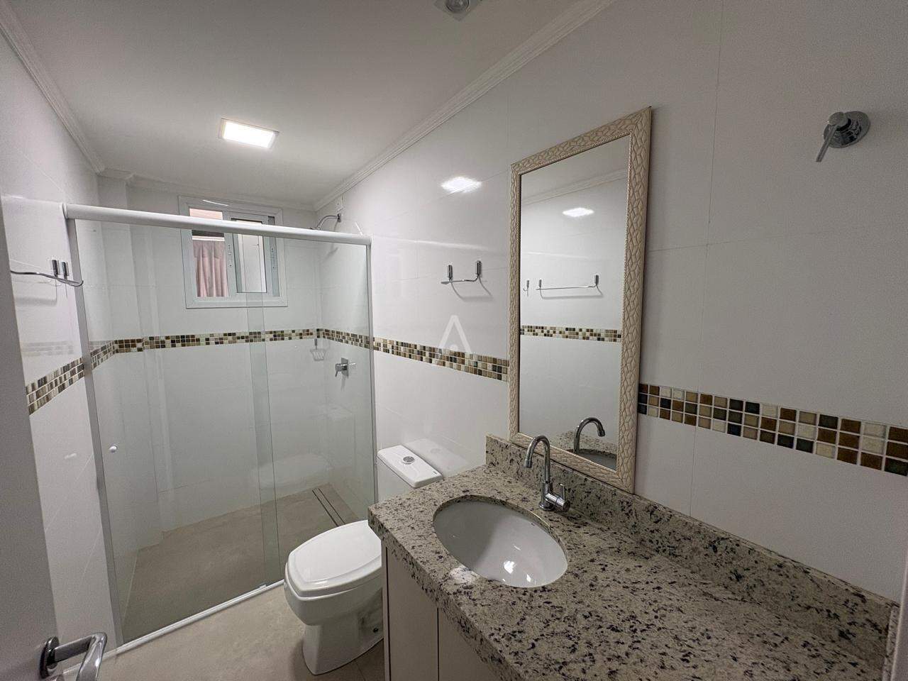 Apartamento para para aluguel no Bairro CENTRO em CASCAVEL: Bwc social