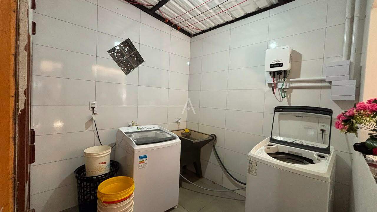 Casa Residencial para à venda no Bairro SEDE ALVORADA em CASCAVEL: 