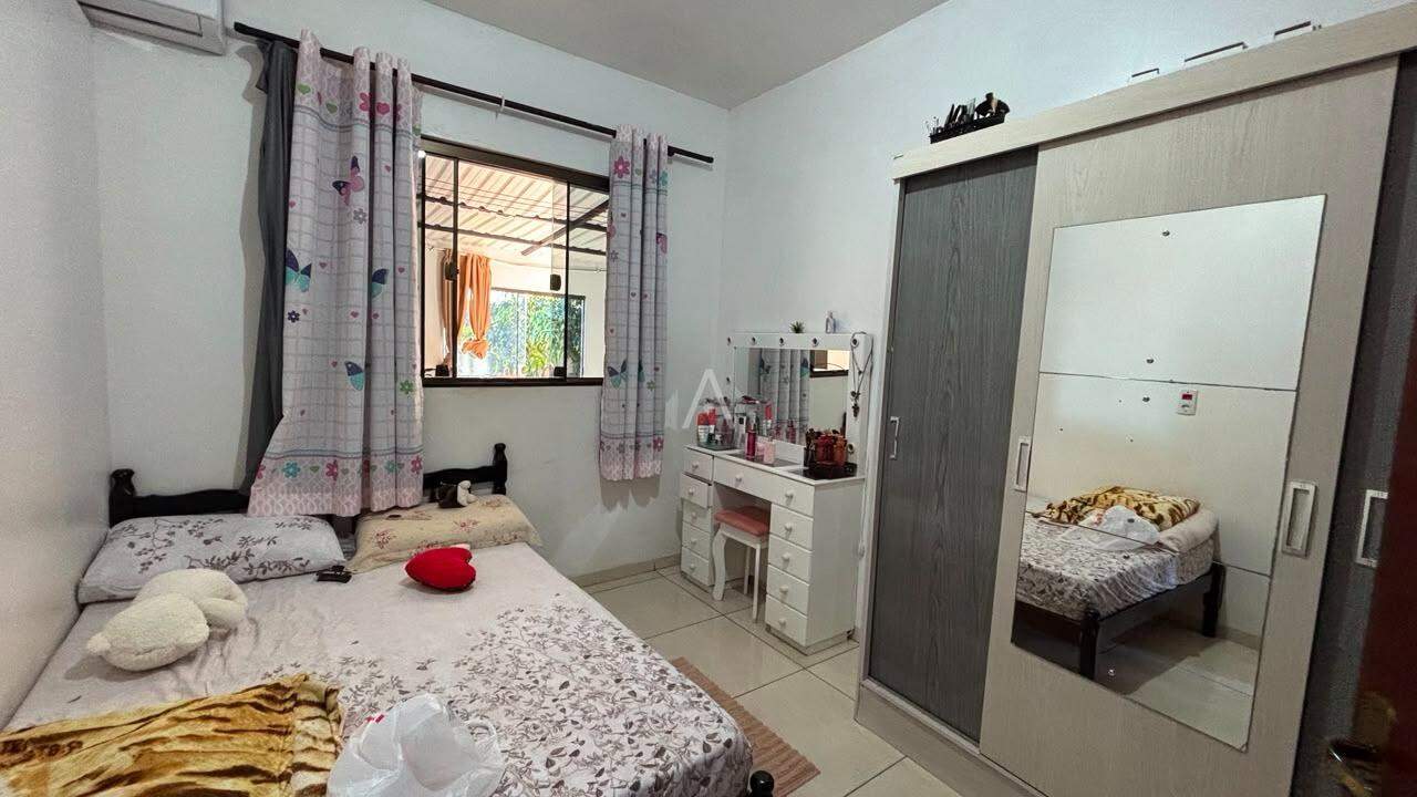 Casa Residencial para à venda no Bairro SEDE ALVORADA em CASCAVEL: 