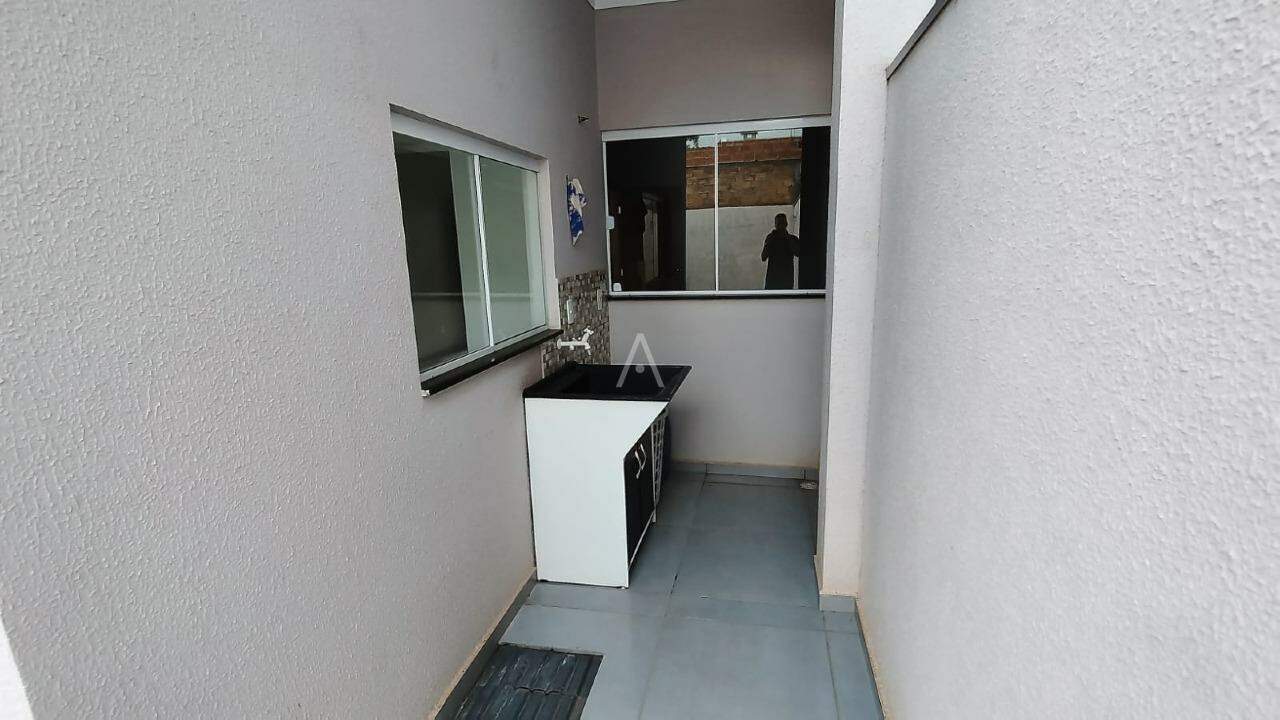 Casa Residencial para à venda no Bairro JARDIM COOPAGRO em TOLEDO: