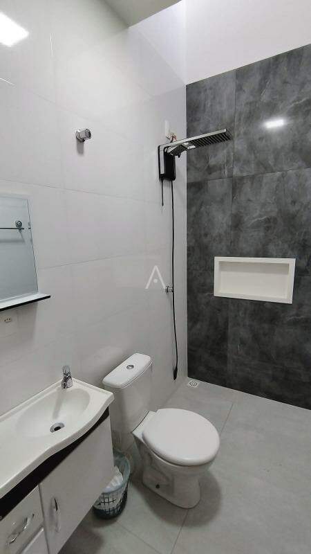 Casa Residencial para à venda no Bairro JARDIM COOPAGRO em TOLEDO: