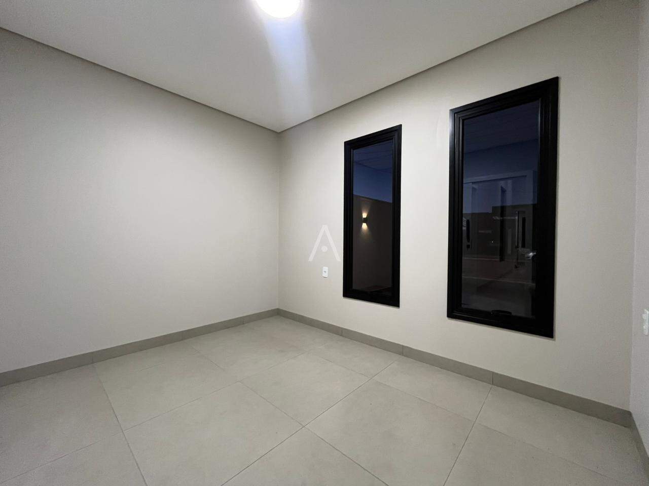 Casa Residencial para para aluguel no Bairro JARDIM COOPAGRO em TOLEDO: 