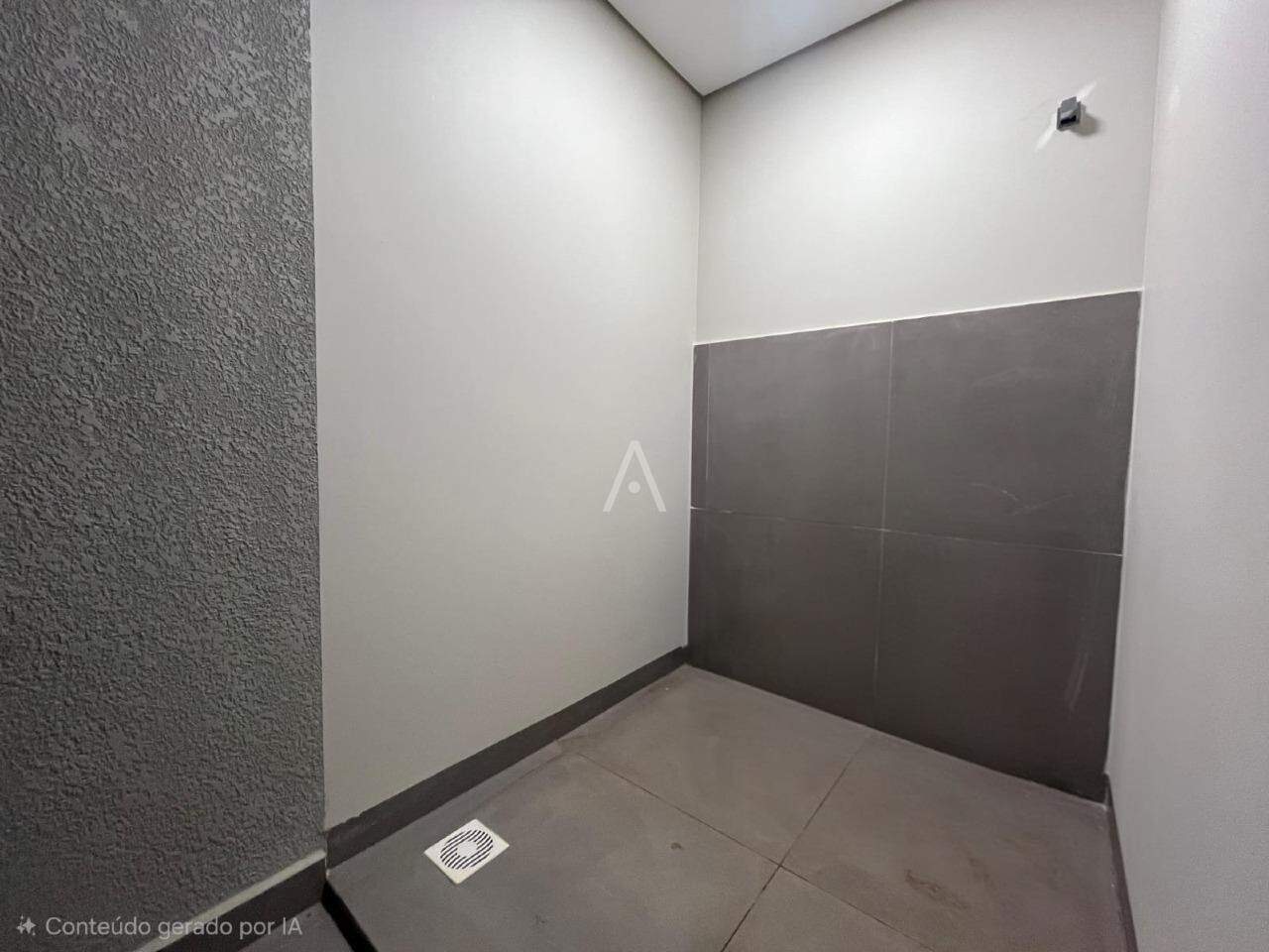 Casa Residencial para para aluguel no Bairro JARDIM COOPAGRO em TOLEDO: 