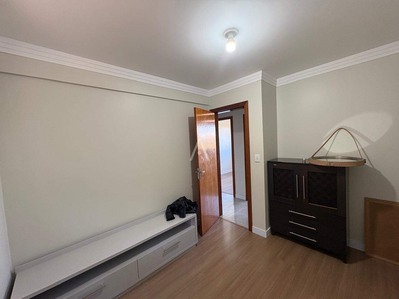 Apartamento para para aluguel no Bairro COUNTRY em CASCAVEL: 