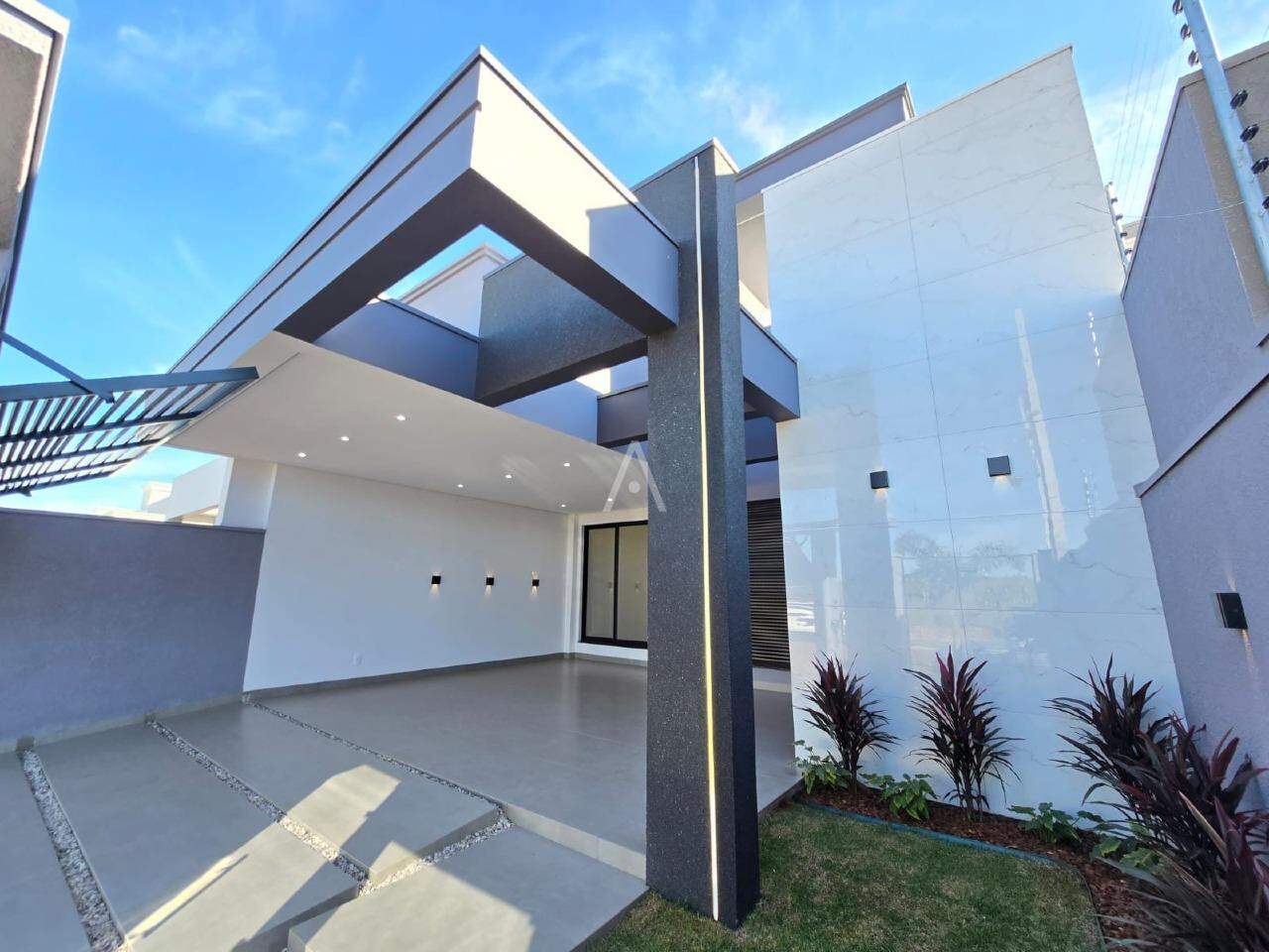 Casa Residencial para à venda no Bairro JARDIM CONCORDIA em TOLEDO: 