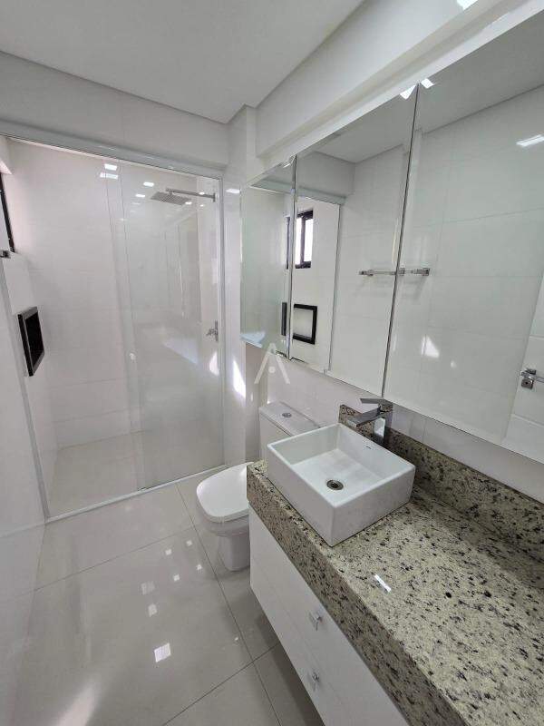 Apartamento para para aluguel no Bairro CENTRO em TOLEDO: