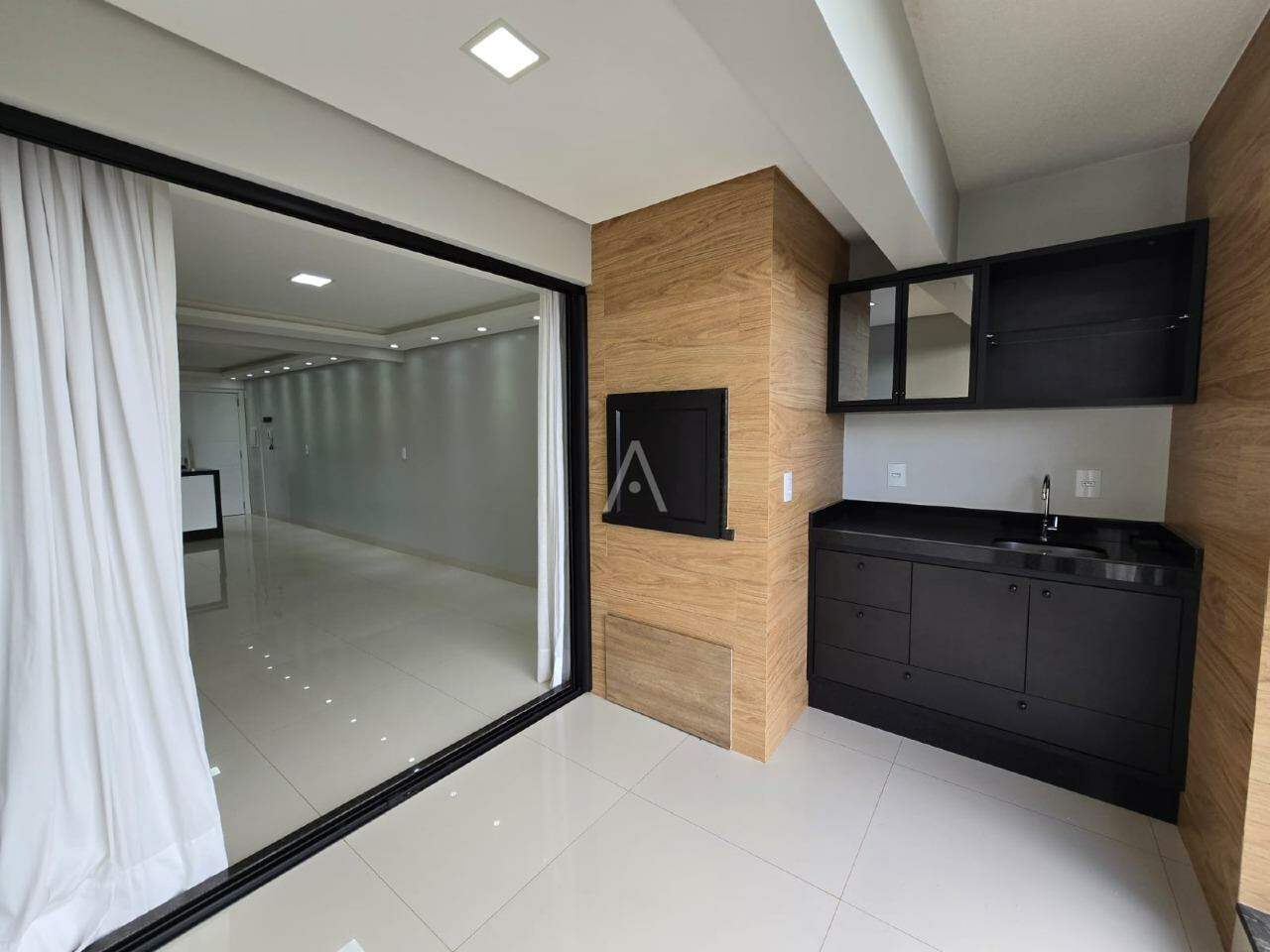 Apartamento para para aluguel no Bairro CENTRO em TOLEDO: