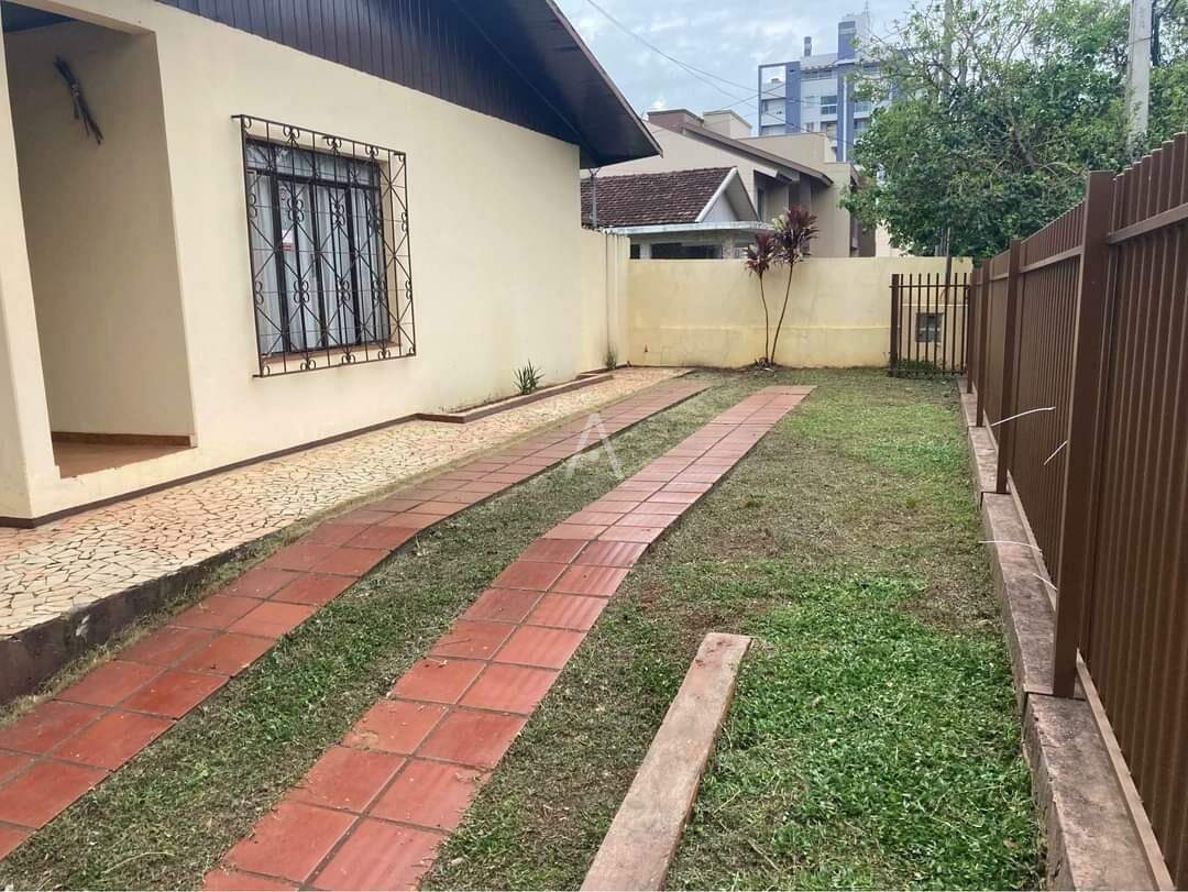 Casa Residencial para para aluguel no Bairro CENTRO em TOLEDO: 