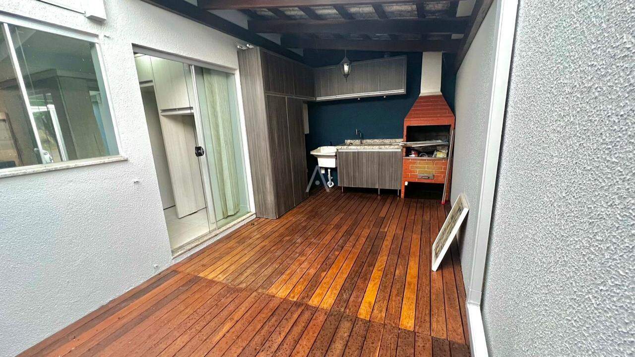 Sobrado para à venda no Bairro PARQUE SAO PAULO em CASCAVEL: