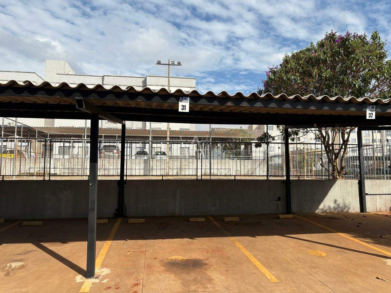 Apartamento para para aluguel no Bairro FLORAIS DO PARANA em CASCAVEL: