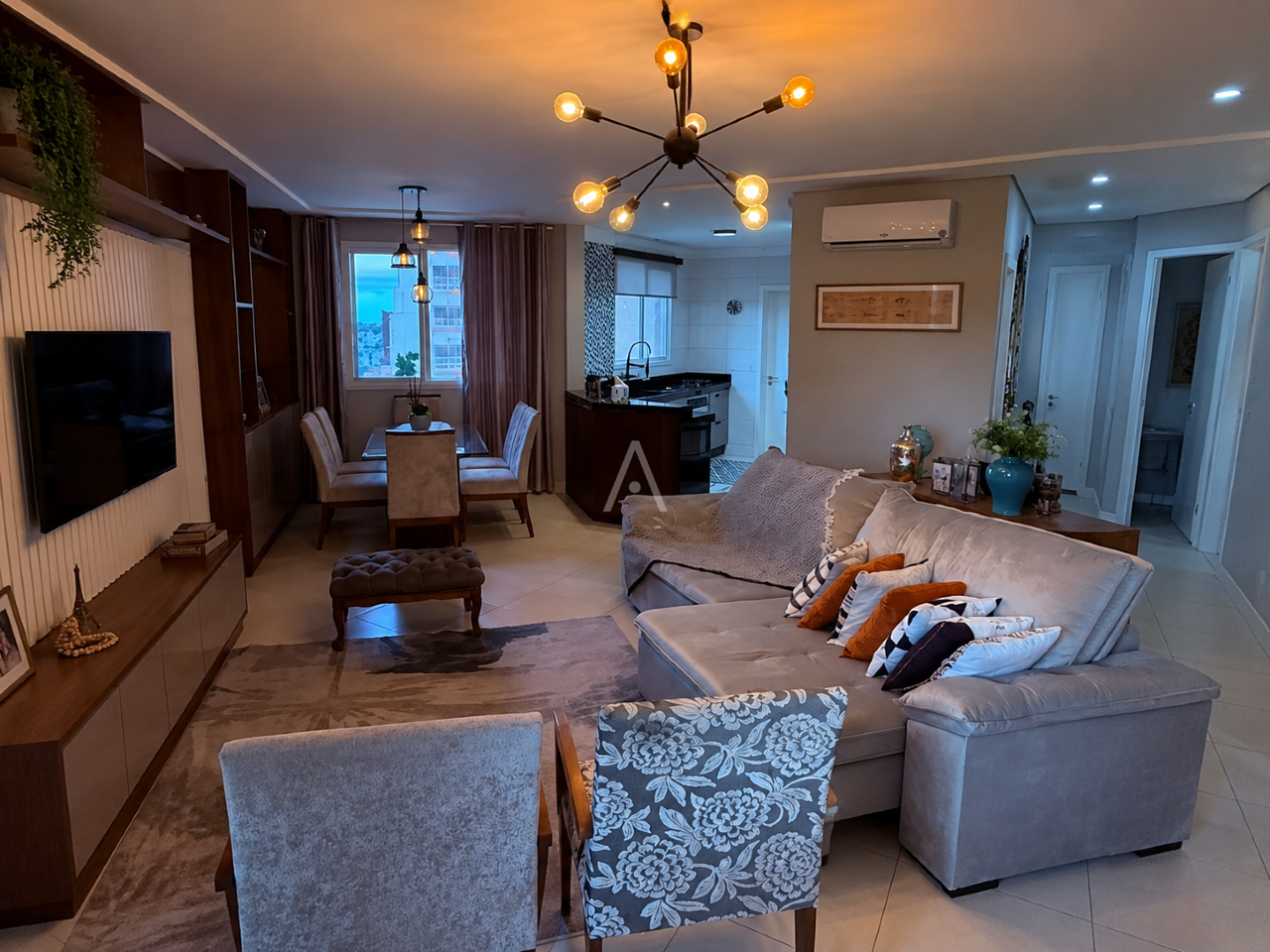 Apartamento para à venda no Bairro CENTRO em CASCAVEL: 