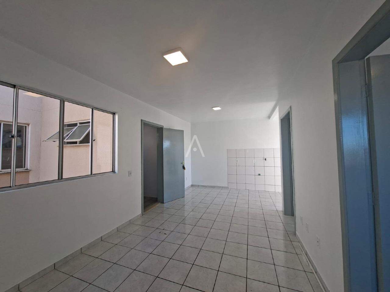 Apartamento para para aluguel no Bairro INTERLAGOS em CASCAVEL: