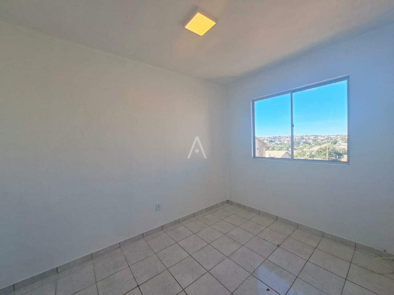 Apartamento para para aluguel no Bairro INTERLAGOS em CASCAVEL:
