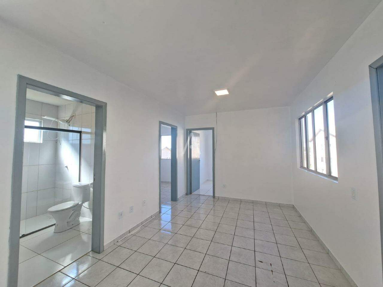 Apartamento para para aluguel no Bairro INTERLAGOS em CASCAVEL: