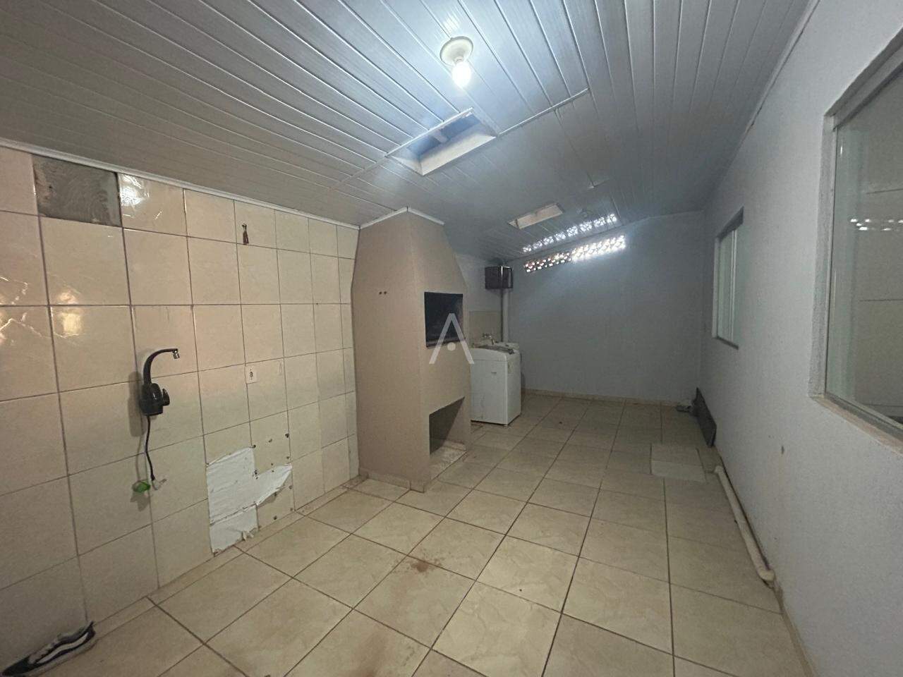 Casa Residencial para para aluguel no Bairro SANTA FELICIDADE em CASCAVEL: 