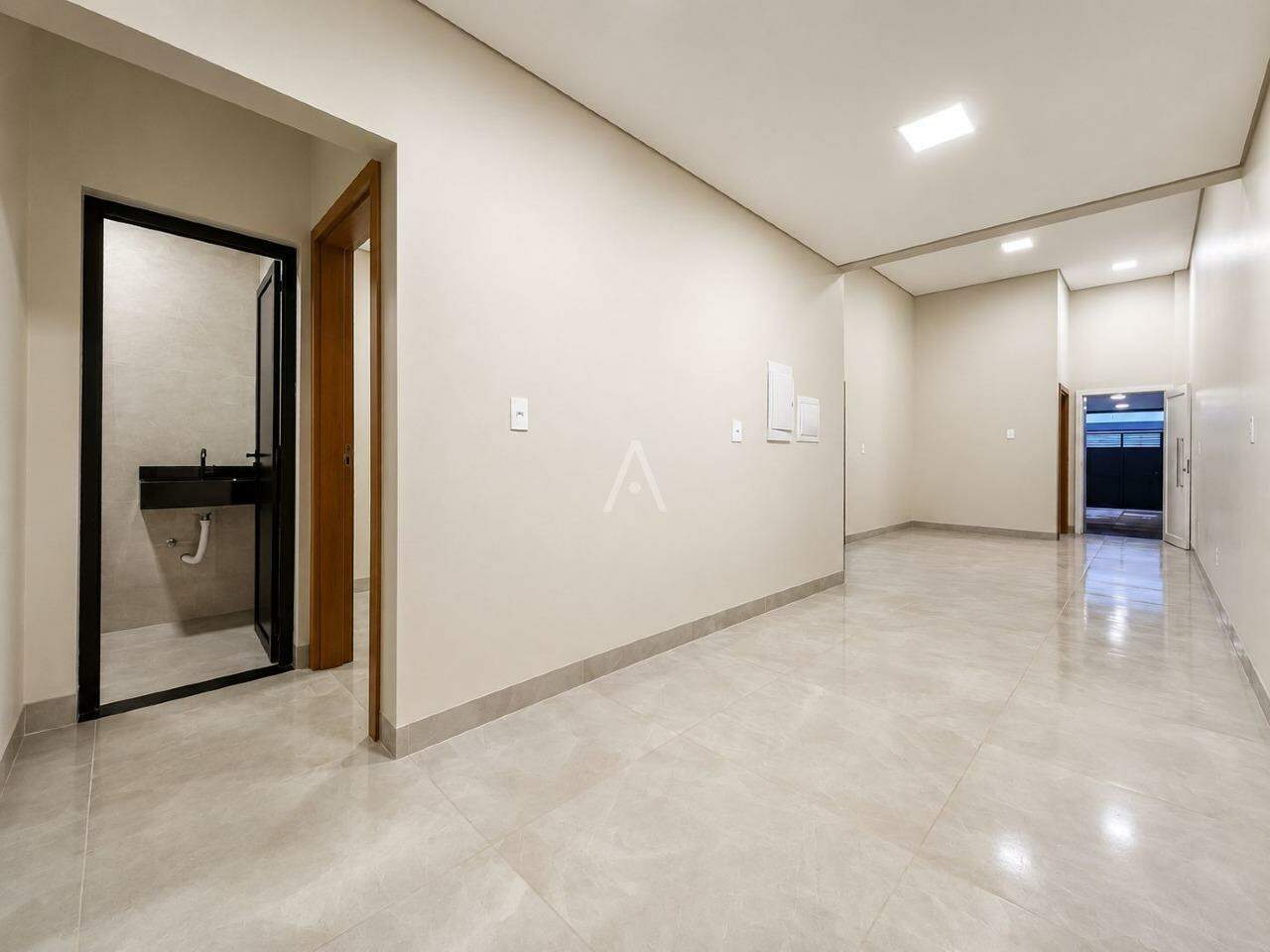 Casa Residencial para para aluguel no Bairro Cristo Rei em TOLEDO: