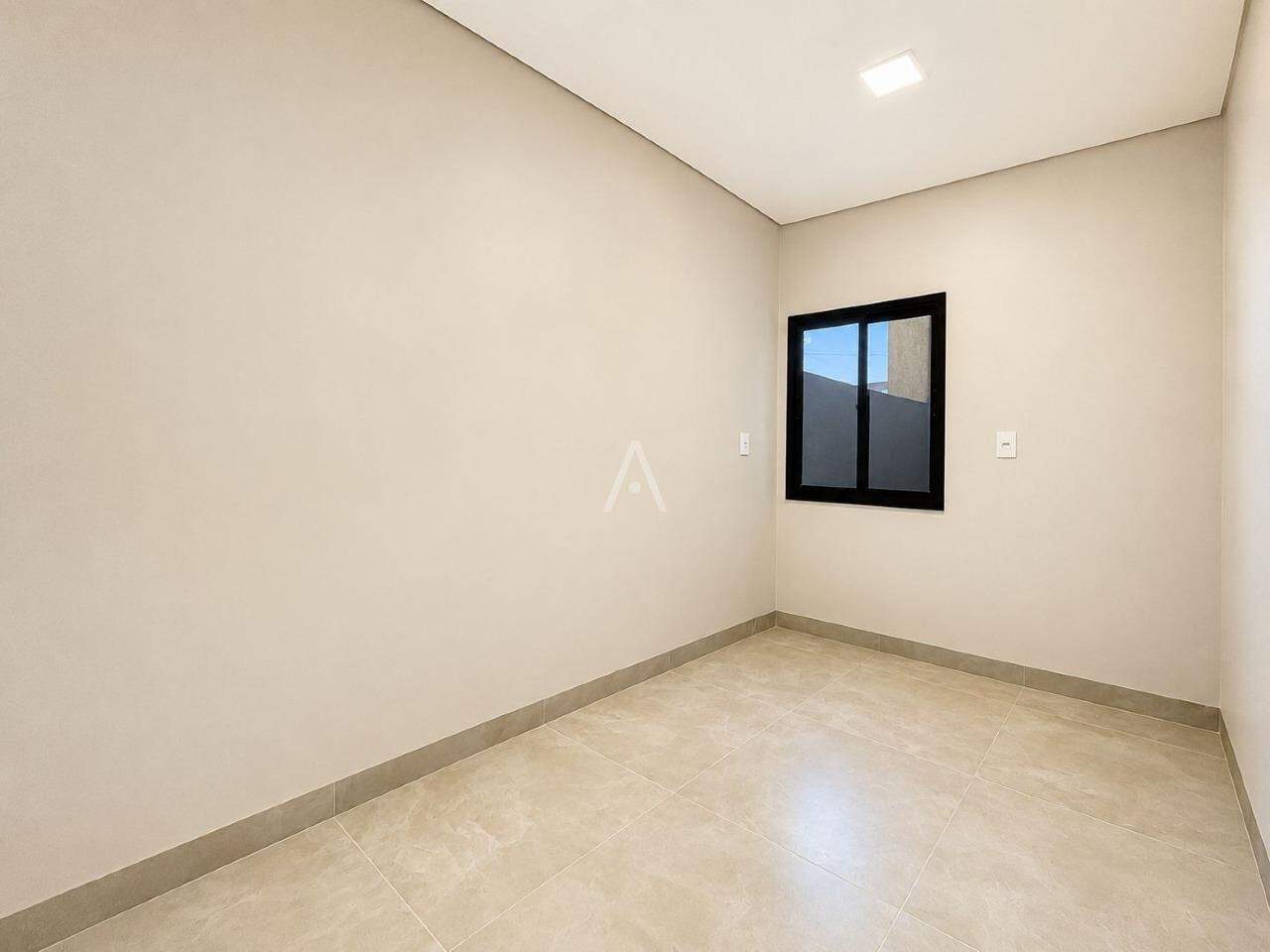 Casa Residencial para para aluguel no Bairro Cristo Rei em TOLEDO: