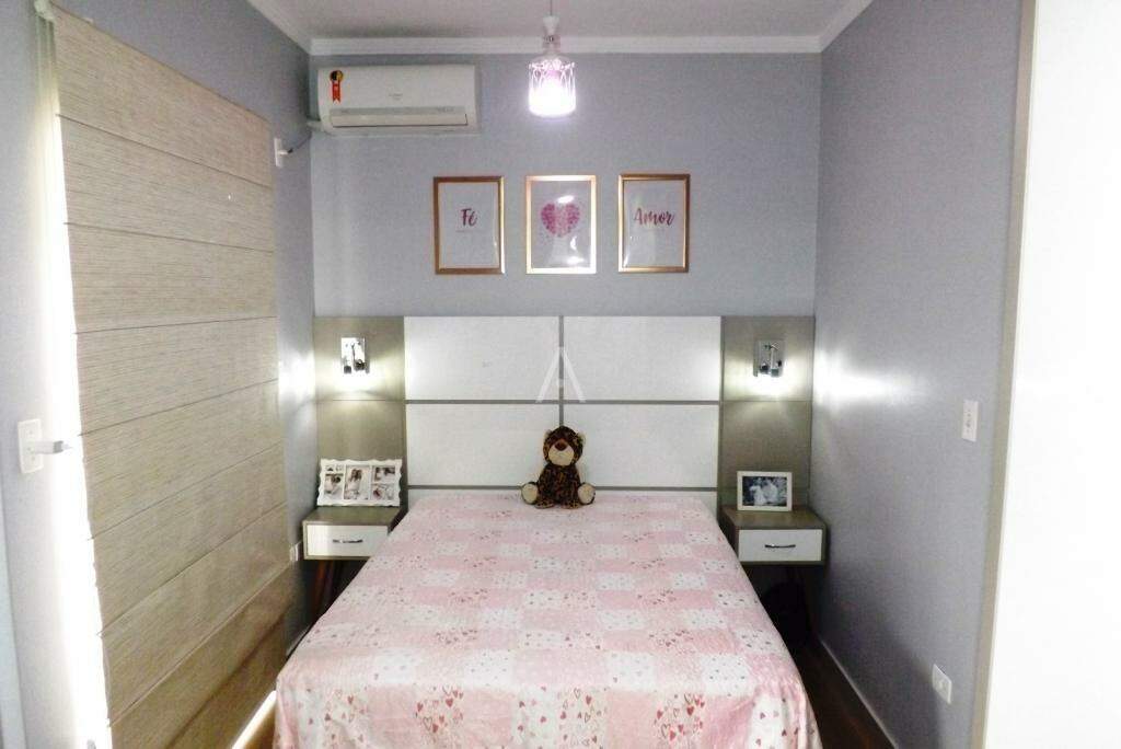 Sobrado para à venda no Bairro NEVA em CASCAVEL: 