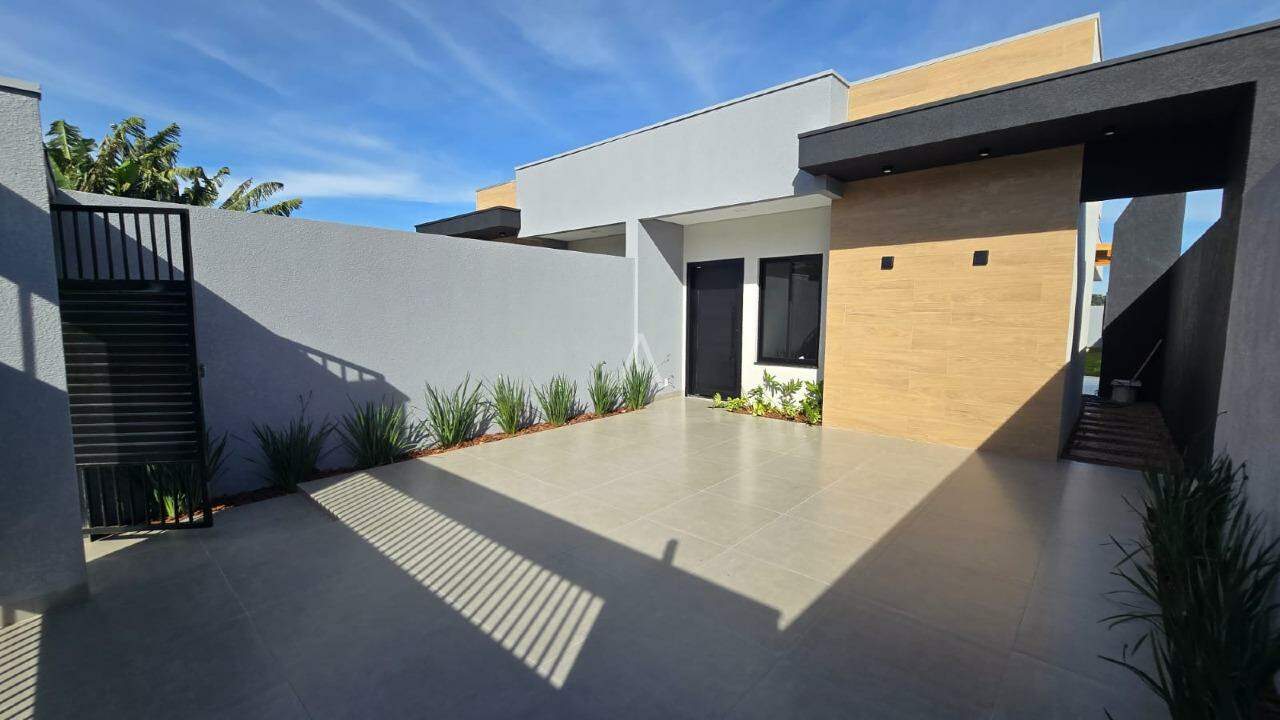 Casa Residencial para à venda no Bairro Jardim Parizotto em TOLEDO: 