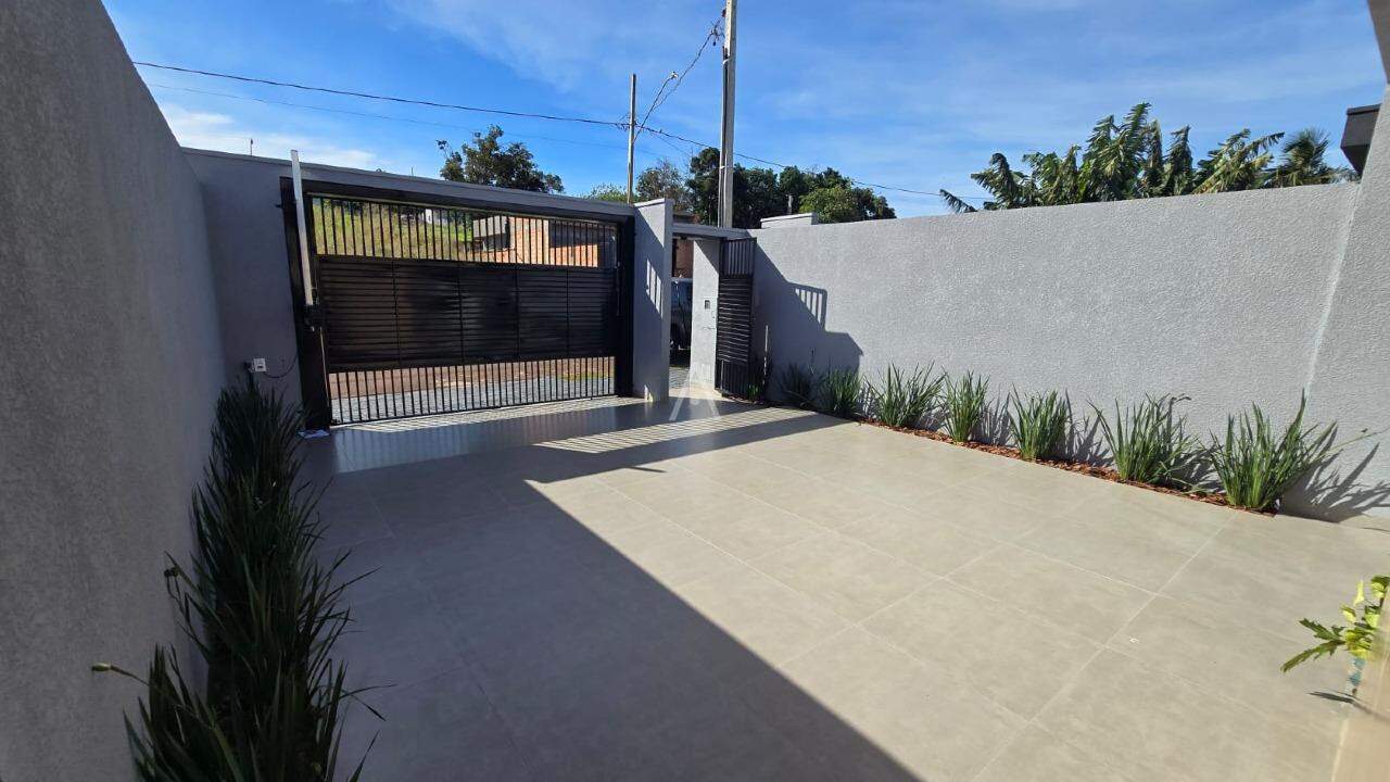Casa Residencial para à venda no Bairro Jardim Parizotto em TOLEDO: