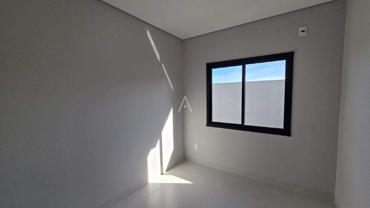 Casa Residencial para à venda no Bairro Jardim Parizotto em TOLEDO: