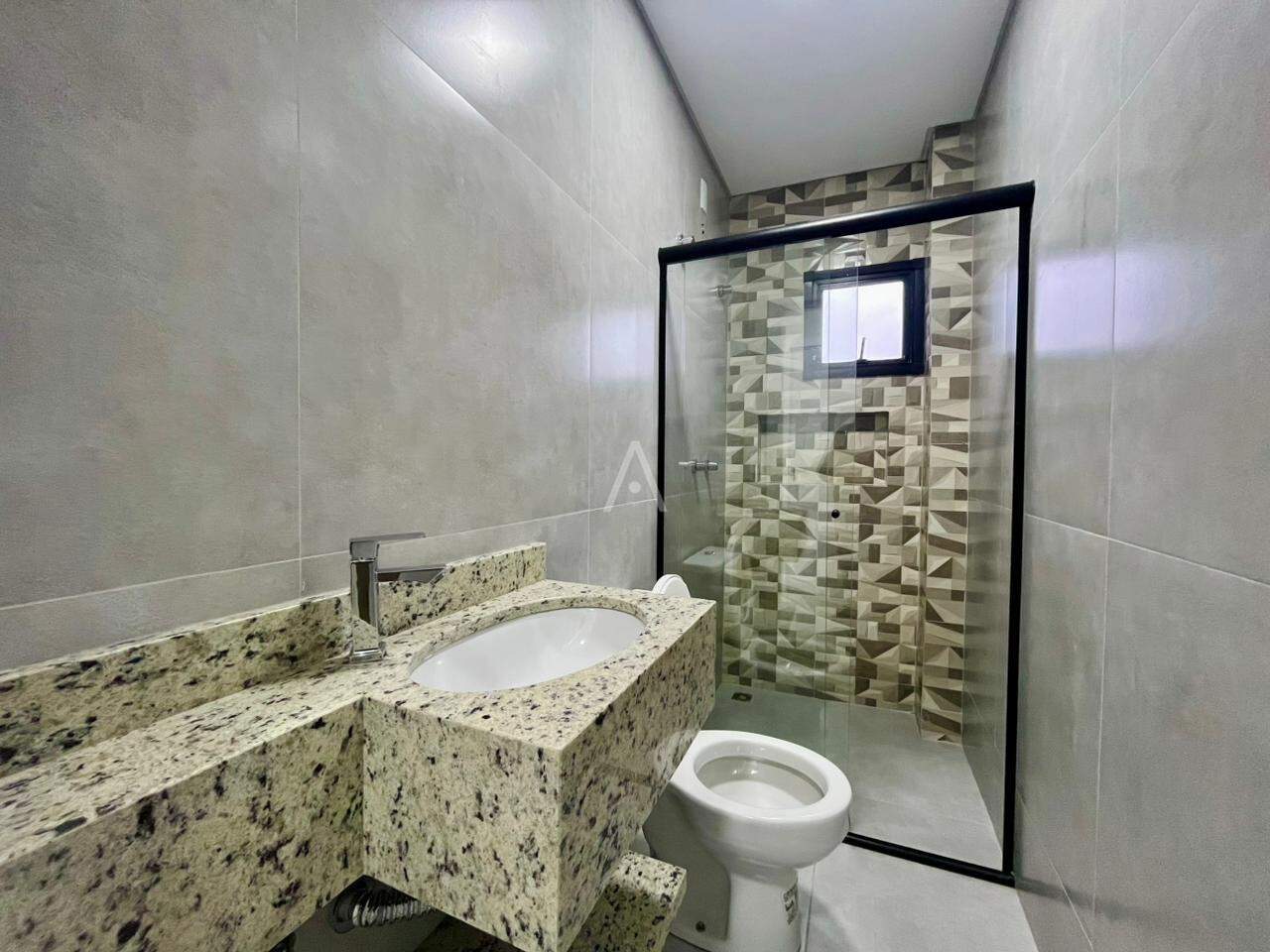 Apartamento para para aluguel no Bairro JARDIM GISELA em TOLEDO: Banheiro Suíte