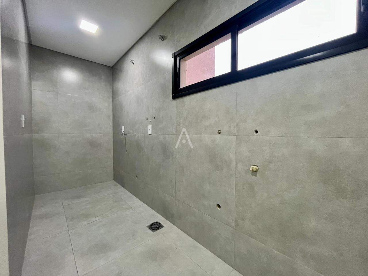 Apartamento para para aluguel no Bairro JARDIM GISELA em TOLEDO: Área de serviço