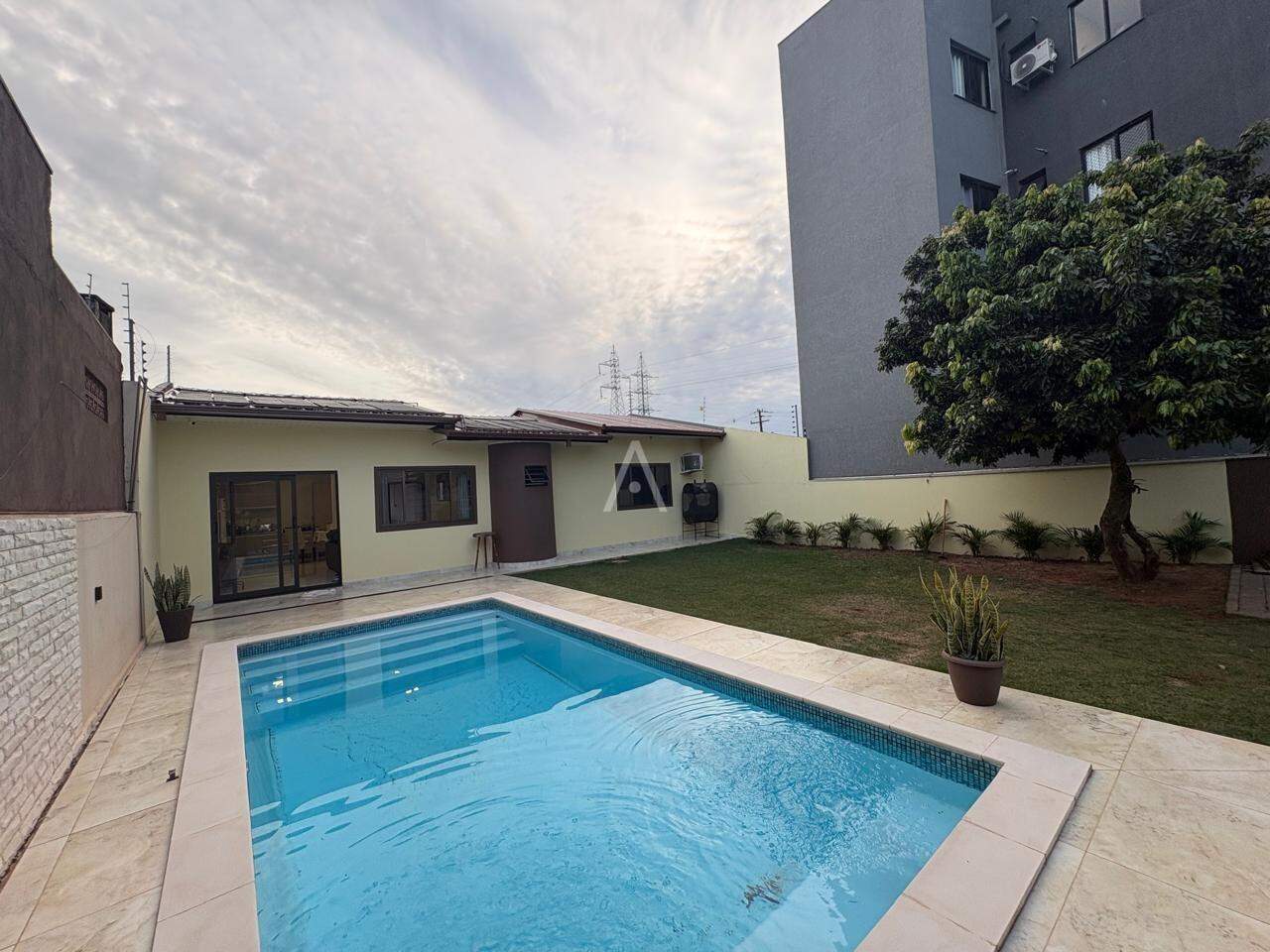 Casa Residencial para para aluguel no Bairro PARQUE VERDE em CASCAVEL: 