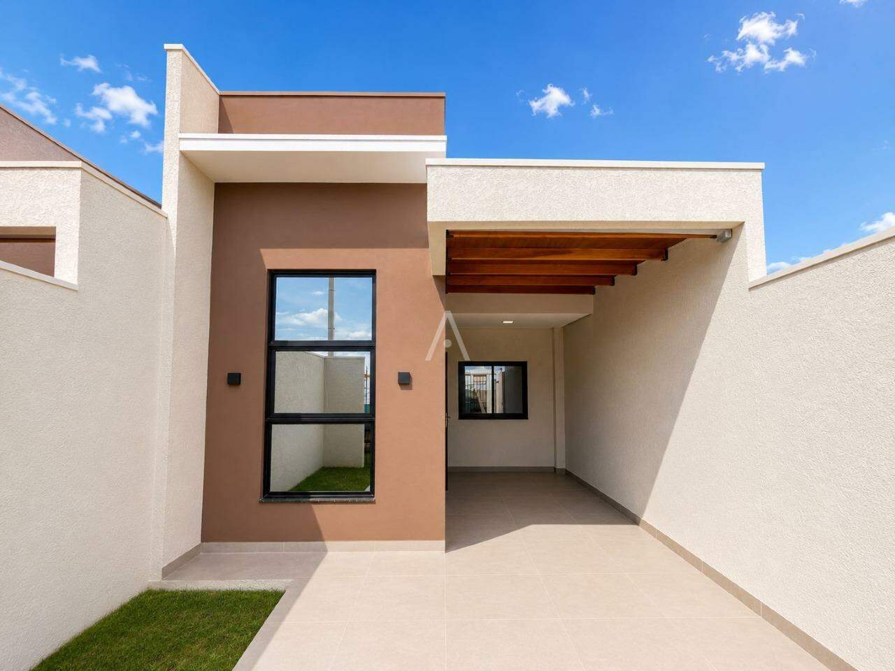 Casa Residencial para para aluguel no Bairro Cristo Rei em TOLEDO: 