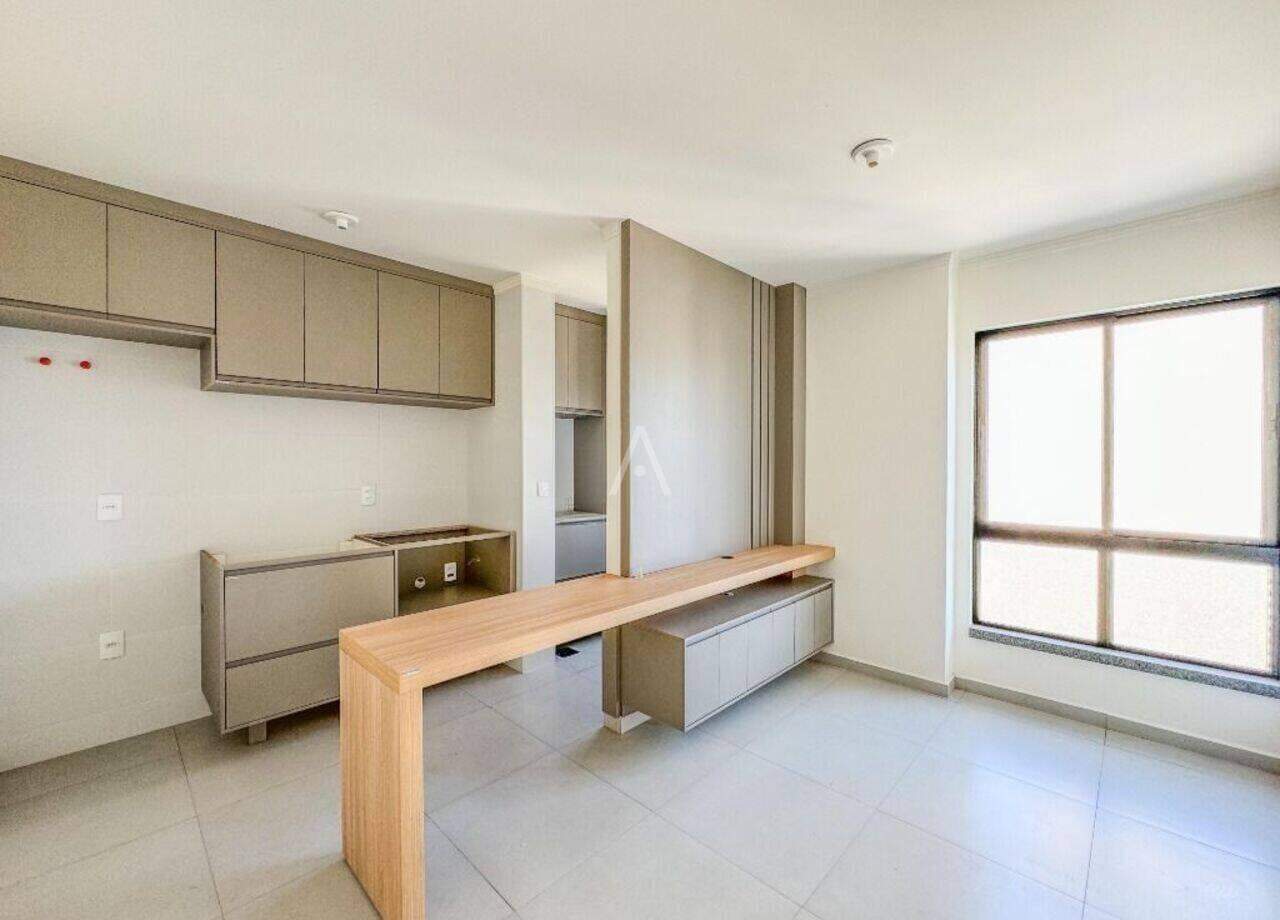 Apartamento para à venda no Bairro CENTRO em CASCAVEL: 