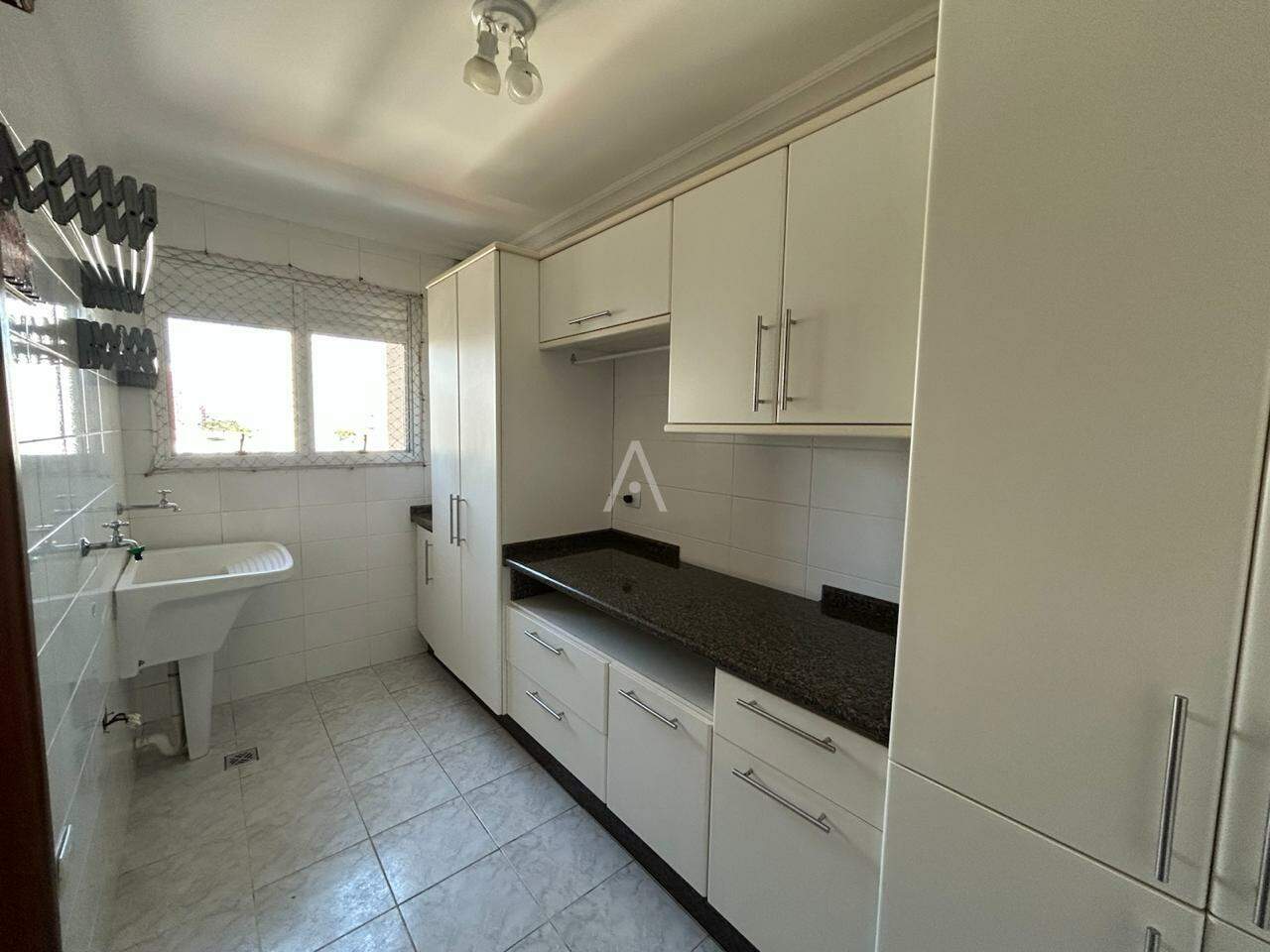 Apartamento para para aluguel no Bairro CENTRO em CASCAVEL: 