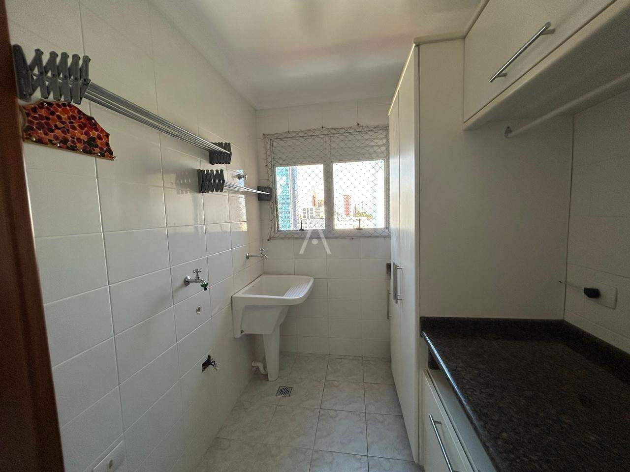 Apartamento para para aluguel no Bairro CENTRO em CASCAVEL: 