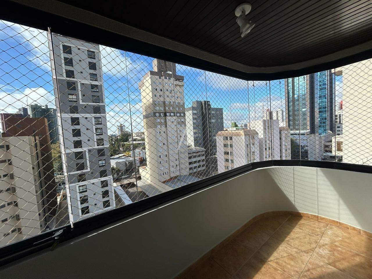 Apartamento para para aluguel no Bairro CENTRO em CASCAVEL: 