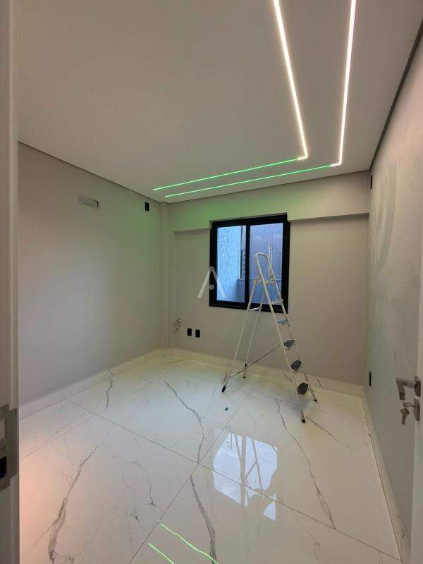Sala Comercial para para aluguel no Bairro RECANTO TROPICAL em CASCAVEL: 