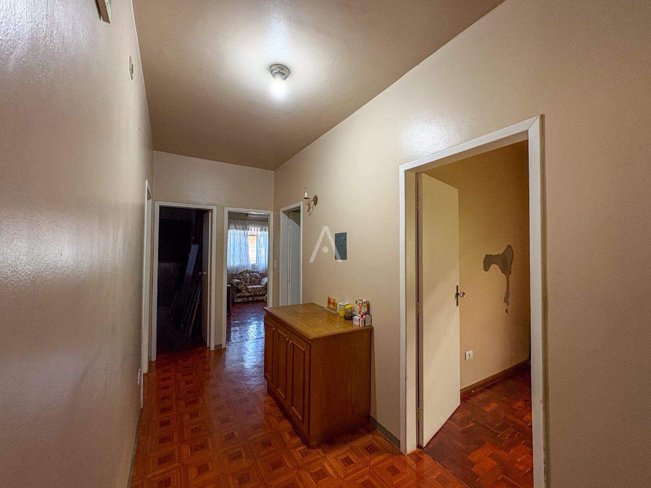 Casa Residencial para à venda no Bairro NEVA em CASCAVEL: 
