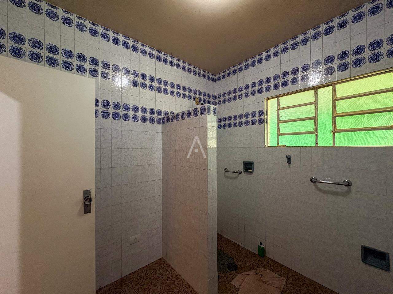 Casa Residencial para à venda no Bairro NEVA em CASCAVEL: 