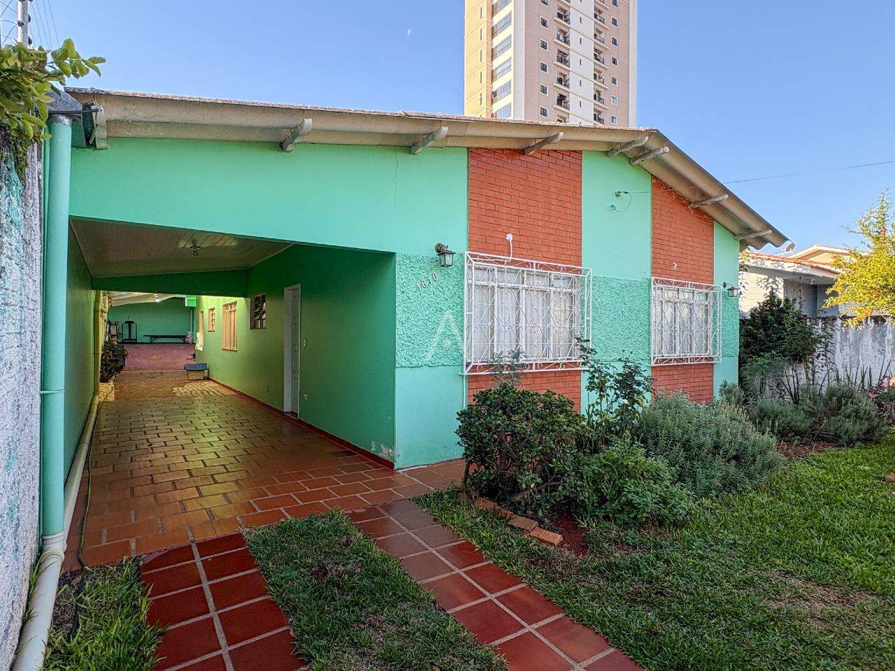 Casa Residencial para à venda no Bairro NEVA em CASCAVEL: 