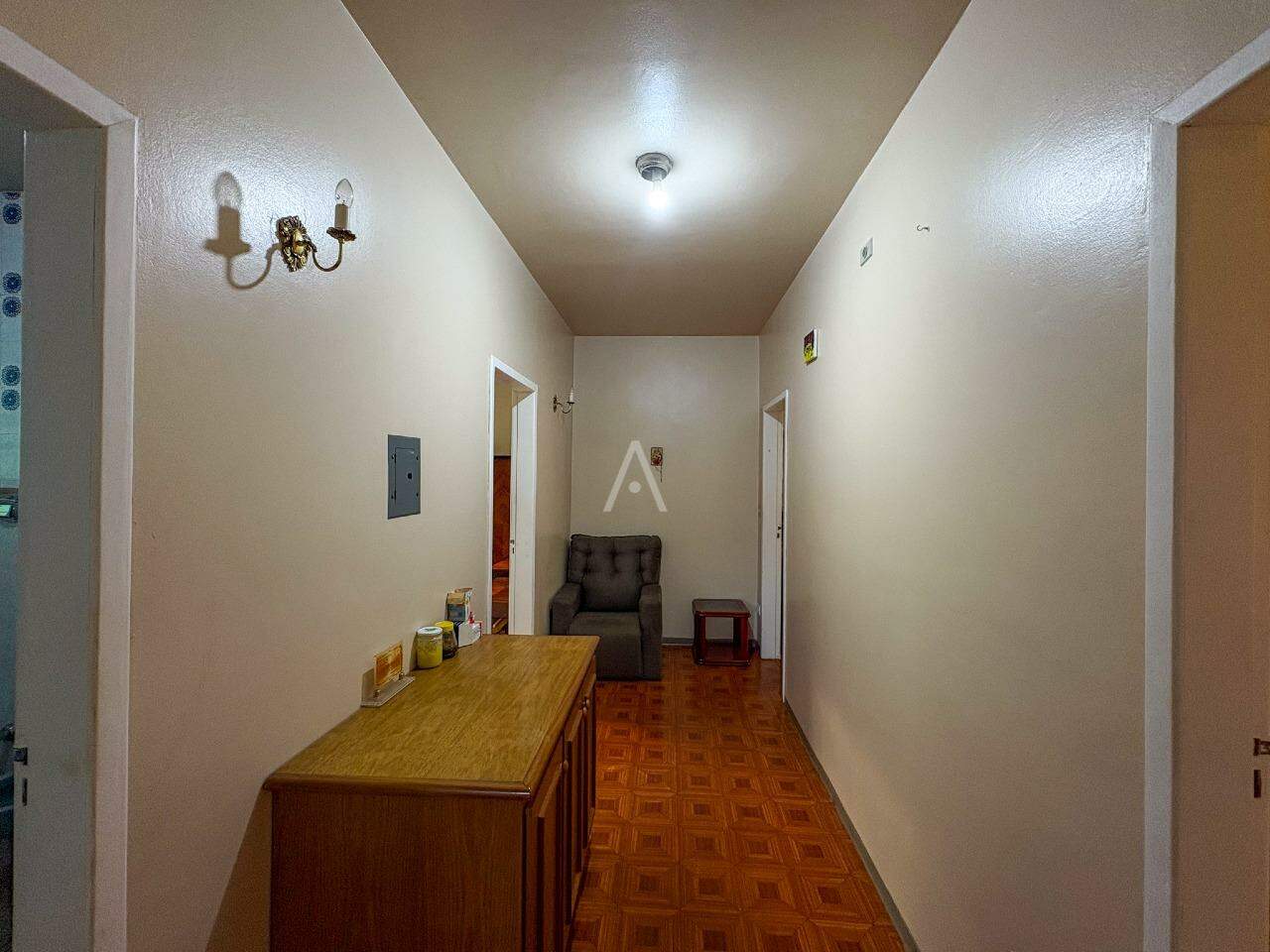Casa Residencial para à venda no Bairro NEVA em CASCAVEL: 
