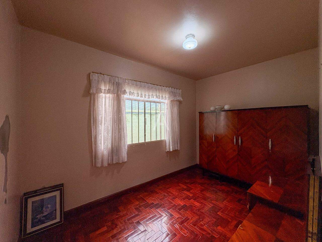 Casa Residencial para à venda no Bairro NEVA em CASCAVEL: 