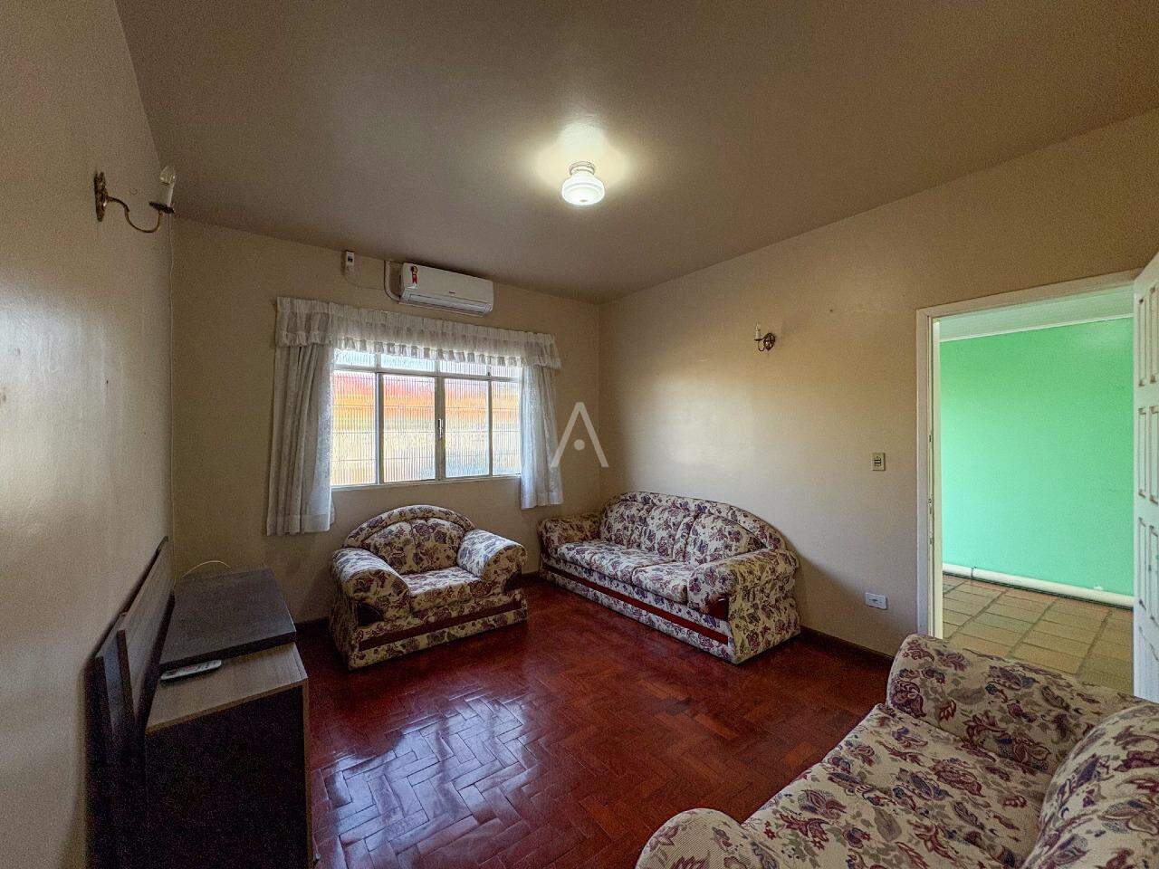 Casa Residencial para à venda no Bairro NEVA em CASCAVEL: 