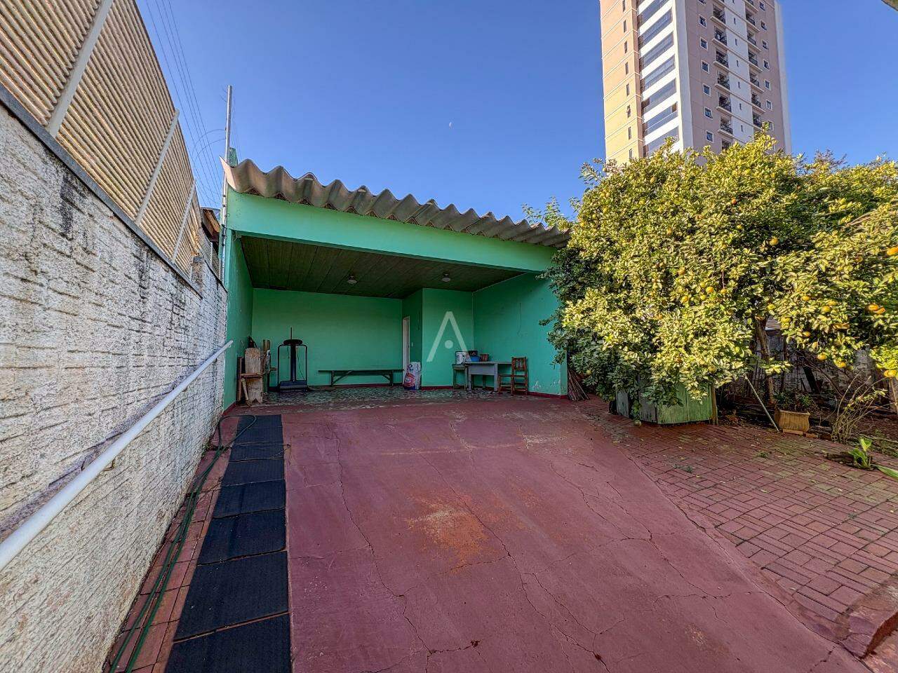 Casa Residencial para à venda no Bairro NEVA em CASCAVEL: 
