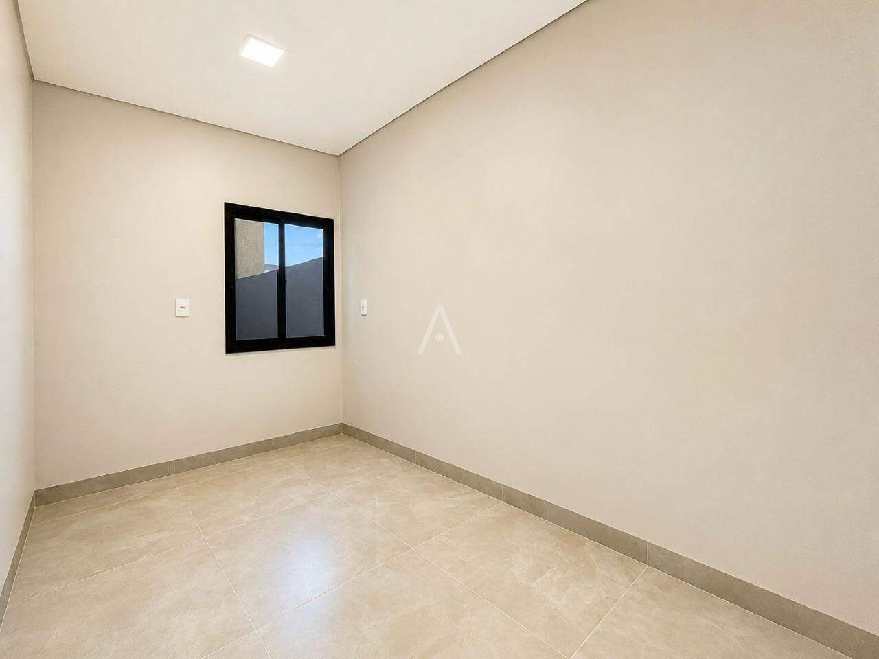 Casa Residencial para para aluguel no Bairro Cristo Rei em TOLEDO: Dormitório