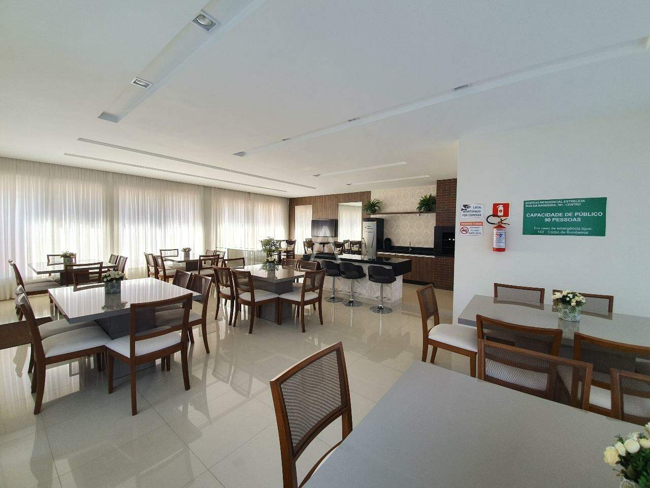 Apartamento para para aluguel no Bairro CENTRO em CASCAVEL: