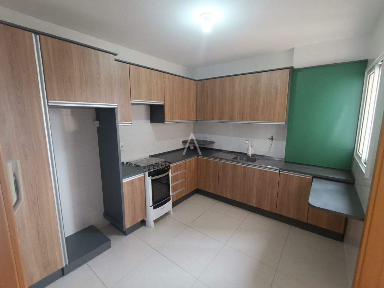 Apartamento para para aluguel no Bairro CENTRO em CASCAVEL:
